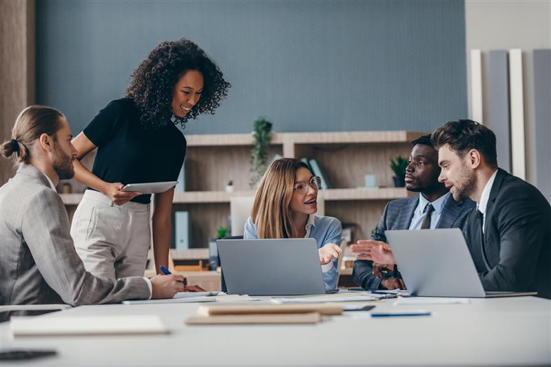 Expertise Commitment (C)